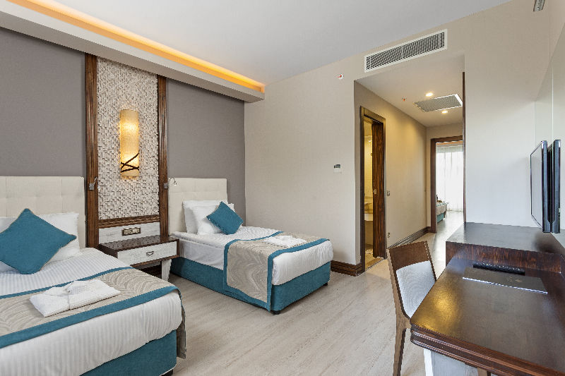 Jacaranda Beach Luxury Club 5* Belek
